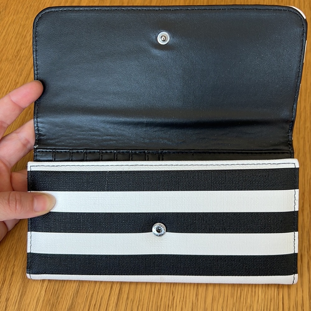 KUT from the kloth White & Black striped Wallet EUC - Picture 5 of 15